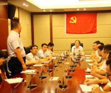 市財政局領(lǐng)導(dǎo)視察指導(dǎo)青島農(nóng)擔(dān)公司工作